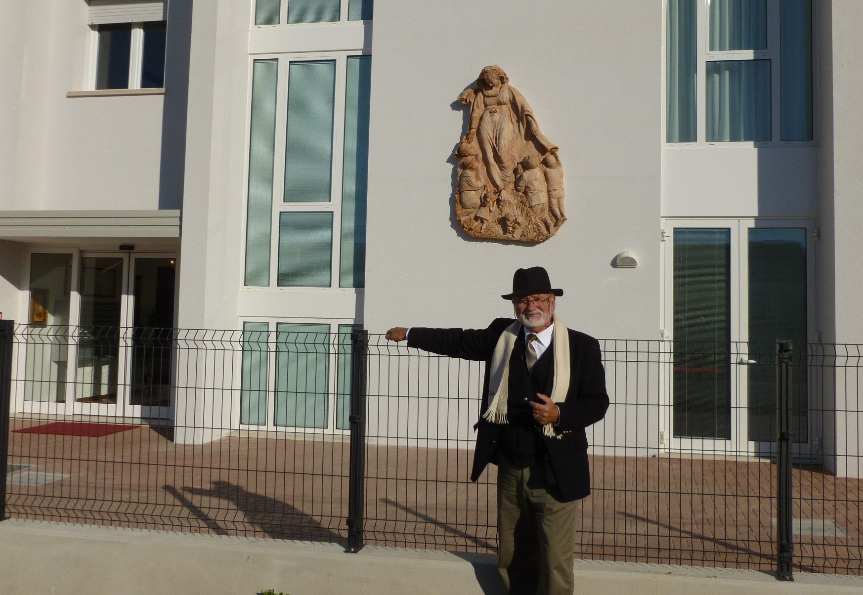 lo scultore Enrico da Venezia